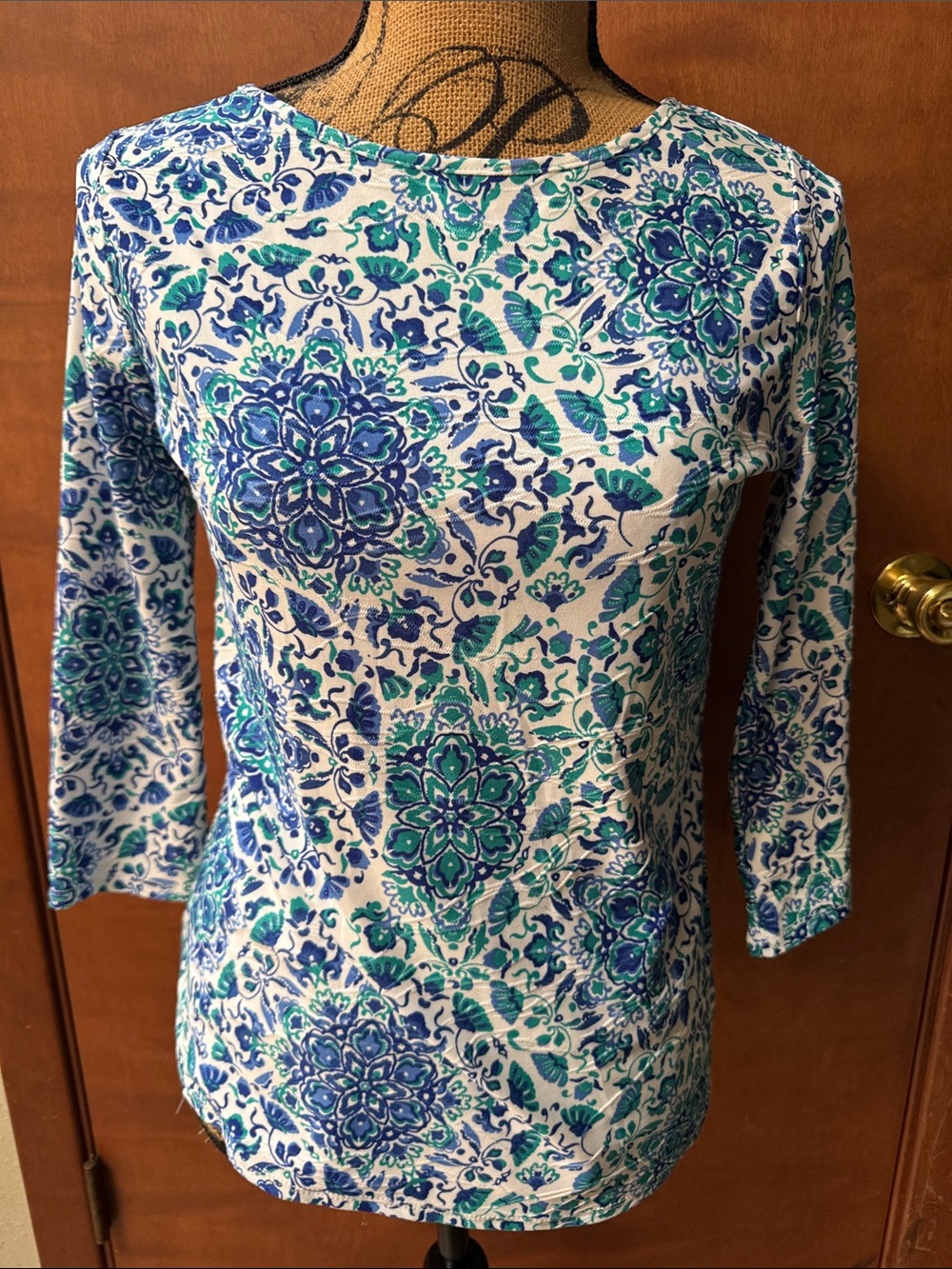 Women's Long-Sleeve Crewneck Top in Blue & Teal Floral